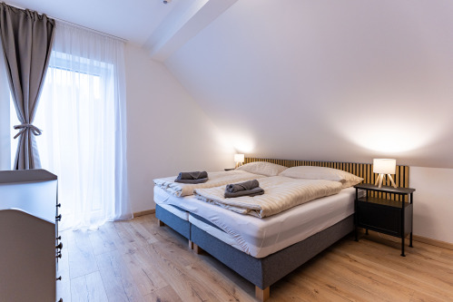 Spálňa - VISTA VILLAS KRAHULE